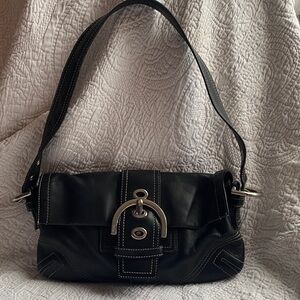 Coach Y2K pebbled Black Leather Shoulder Bag